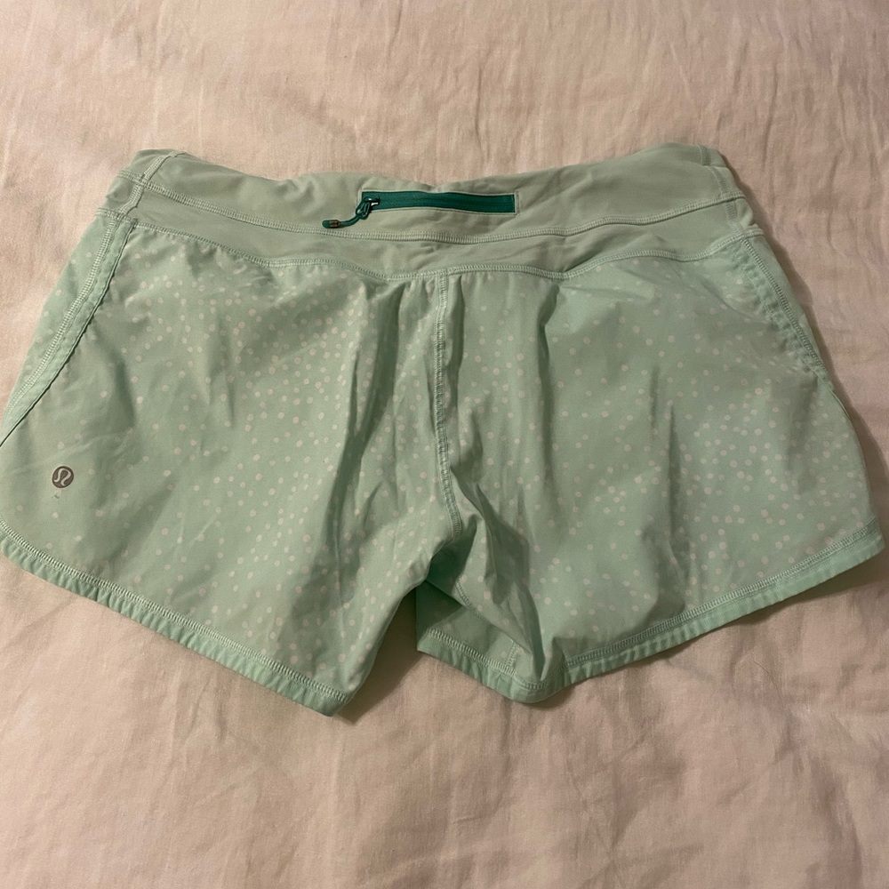 Lululemon shorts size 8
